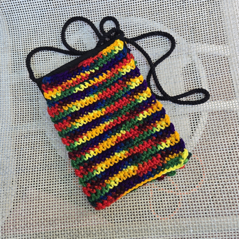 Multicolor Crochet Phone Case - Picture 2 of 4